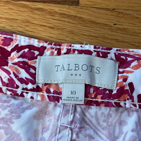 NWT Talbots Floral Bermuda Shorts Sz 10 - Picture 8 of 10